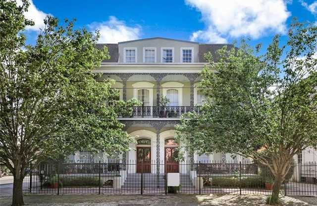 1329 ST. ANDREW Street