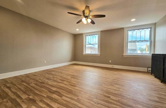 218 S Franklin Street unit: Fl 3