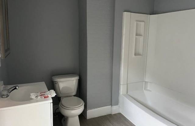 Photo of 866 Main Street