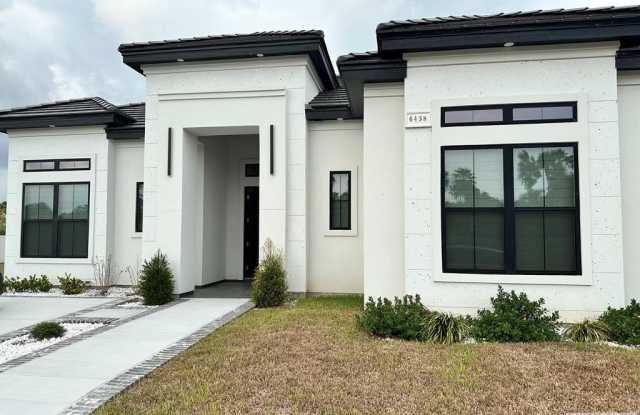 Photo of 6438 EL CAMINO REAL