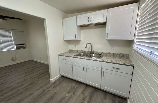 1022 N Palo Verde Blvd Apt C