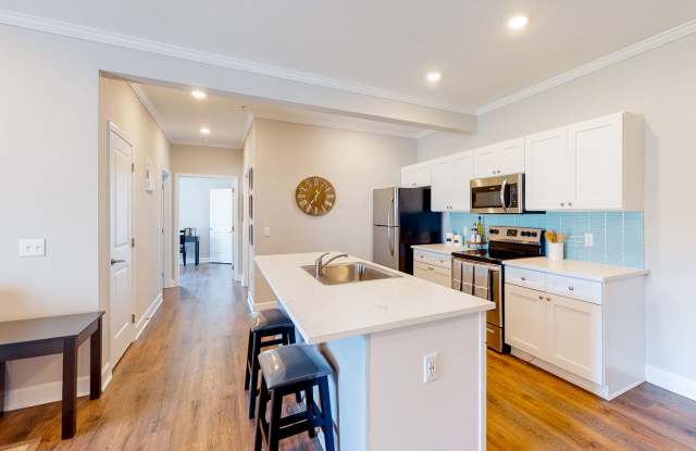 Coastal Club Apartments