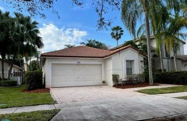 1228 NW 170th Ave - 1228 Northwest 170th Avenue, Pembroke Pines, FL 33028