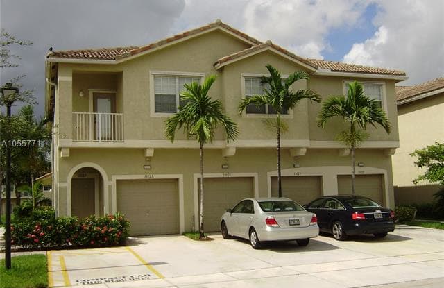 13123 SW 44TH ST - 13123 Southwest 44th Street, Kendale Lakes, FL 33175