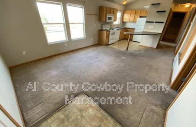 507 Mitchell St. J-6