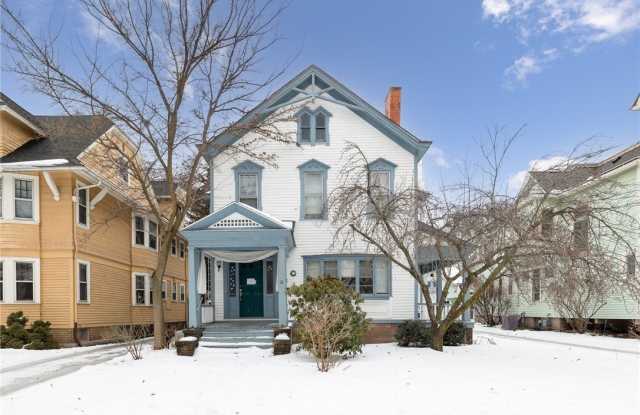 Photo of 18 Vick Park B