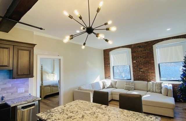 80 Foster St unit: 501