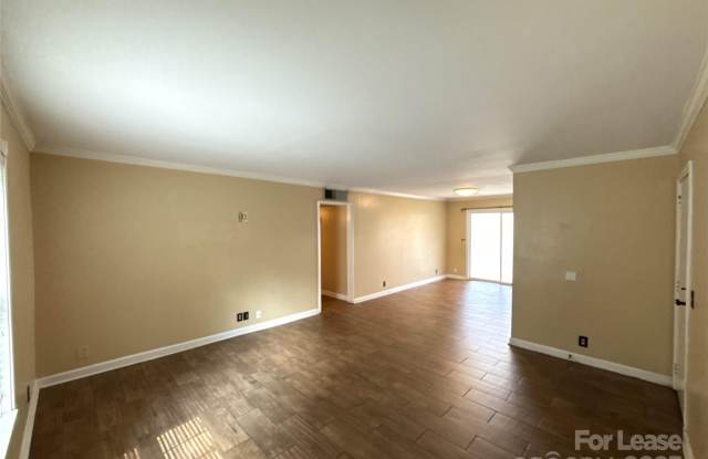 2632 Park Road unit: F