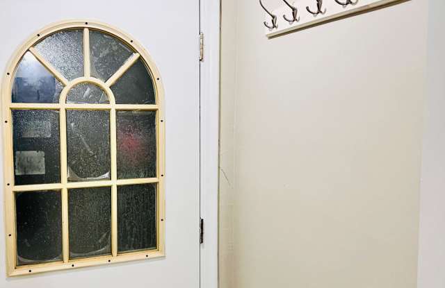 25323 Orchard Lake Road