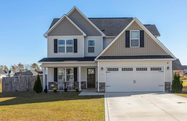 114 Bridgeport Drive - 114 Bridgeport Drive, Onslow County, NC 28460