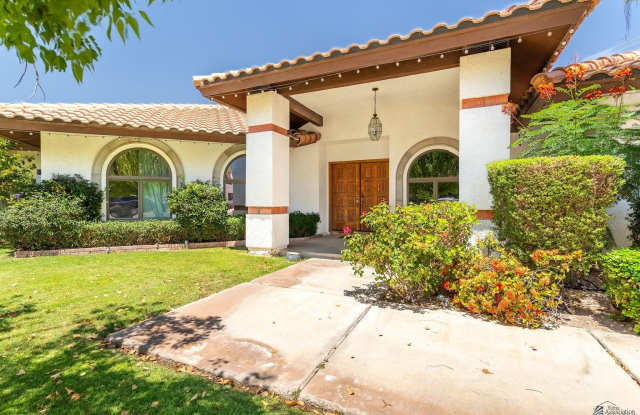 Photo of 3208 S PALOMINO WAY