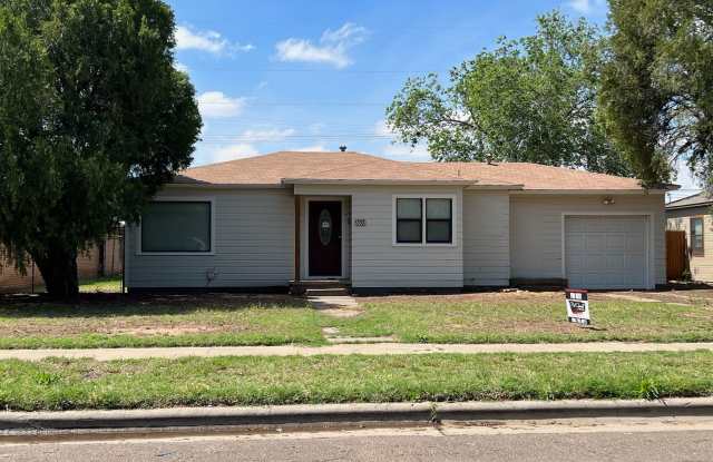 PRE-LEASE NOW! 2603 33RD STREET