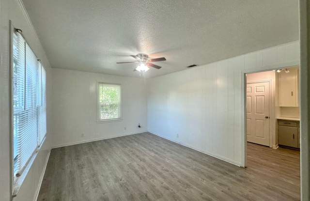 Price Drop! Viewable Now! Pets Accepted!