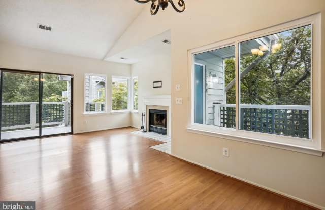 11719-E SUMMERCHASE Circle unit: 1719-E