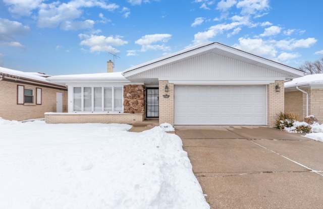 Photo of 2913 Kensington Avenue