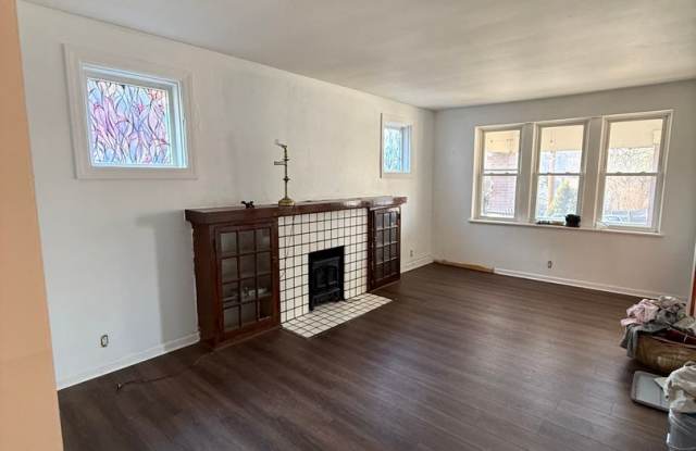 260-262 Freeport Road