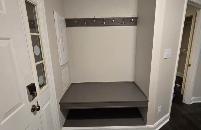 1772 Sea Pine Circle