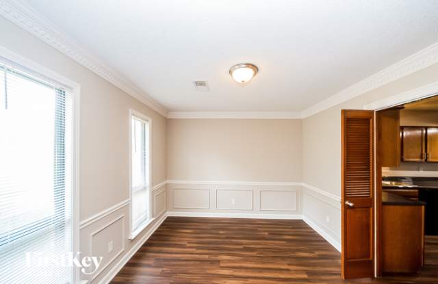 8066 South Regis Place