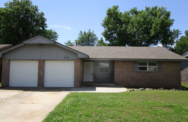 2114 Allenhurst Street - 2114 Allenhurst, Norman, OK 73071