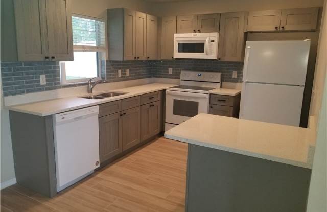 914 Santa Barbara Boulevard