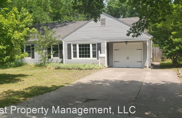 104 Maplewood Dr - 104 Maplewood Drive, Columbia, MO 65203