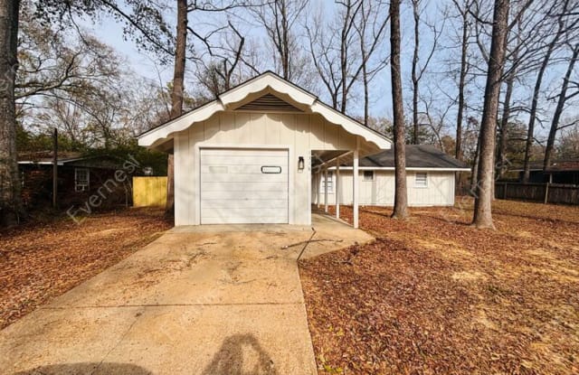 1318 Woody Dr - 1318 Woody Drive, Jackson, MS 39212