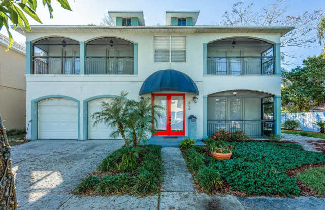 RENT NOW AND RECEIVE $500 OFF YOUR FIRST MONTH'S RENT!! Beautiful 2 Story 3bed/2.5bath Home For Rent in the Vibrant Heart of Mills 50!