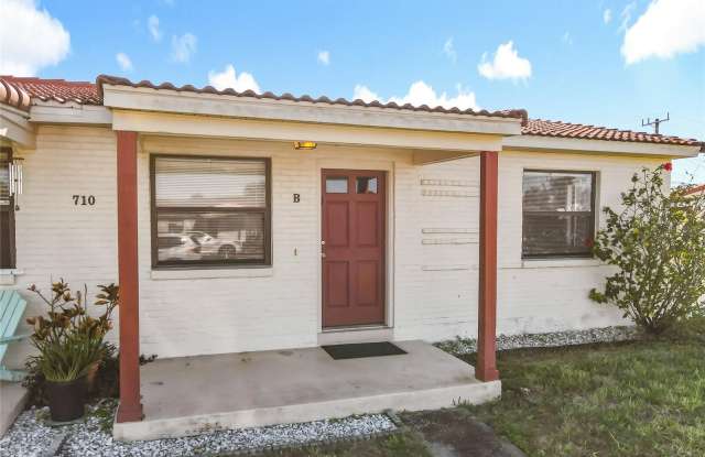 Photo of 710 FLAMINGO DRIVE