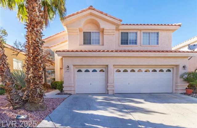Prime Summerlin 4 bedroom with backyard retreat