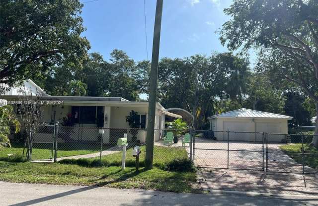 24 Pompano Ave photos photos