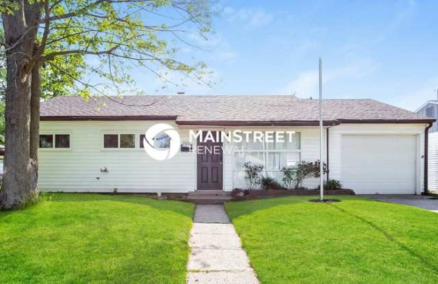 4851 North Kenyon Drive