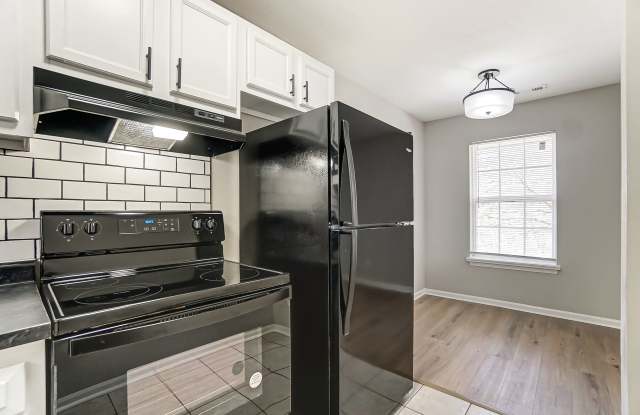 Upgraded 3 Bedroom Available at Coral Club Apartments!