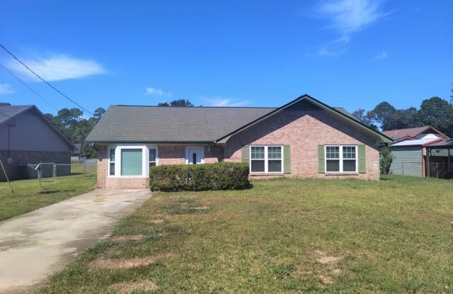 742 Madison Drive - 742 Madison Drive, Hinesville, GA 31313