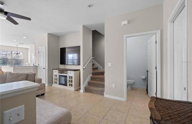 8835 MOONLIT MEADOWS LOOP