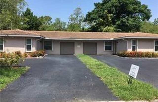 1470 NW 93rd Terrace N, Coral Springs, FL 33071