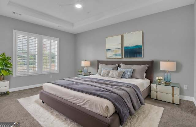 35 Club Cresswind Drive