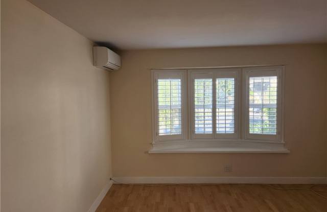 4122 W Adams Boulevard