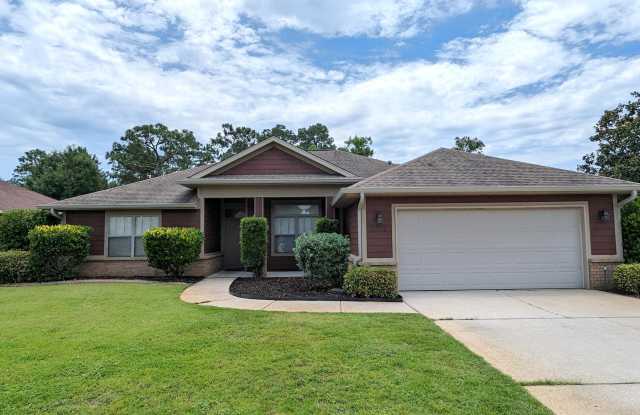 2762 Lakes Edge Lane
