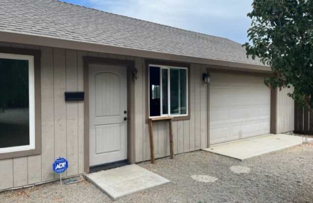 Photo of 16350 Clover Avenue