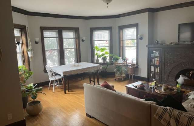 3456 West Wrightwood Ave.