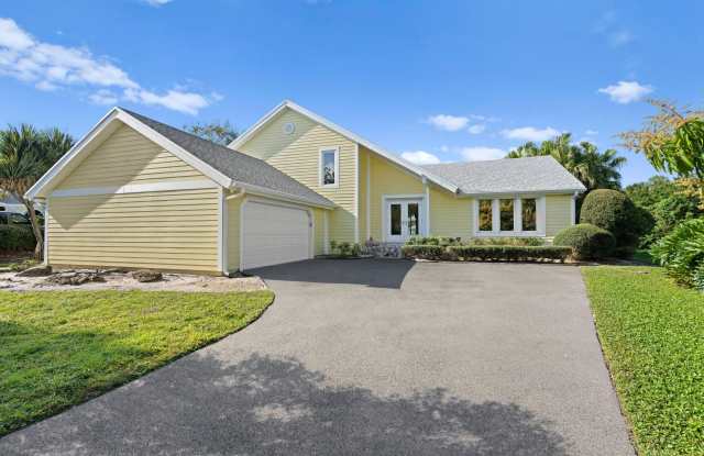 Photo of 2626 SE Erickson Drive