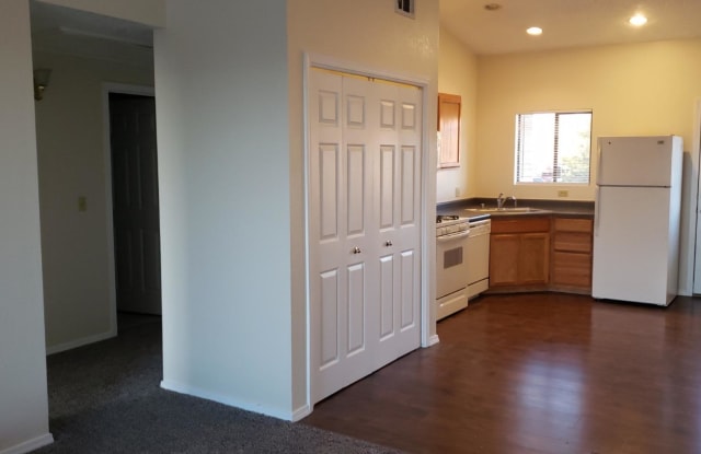 4323 SABANA Loop SE - 4323 Sabana Loop Southeast, Rio Rancho, NM 87124