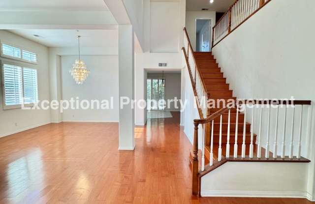 Ready to move in 4 bedroom 4 bath home!