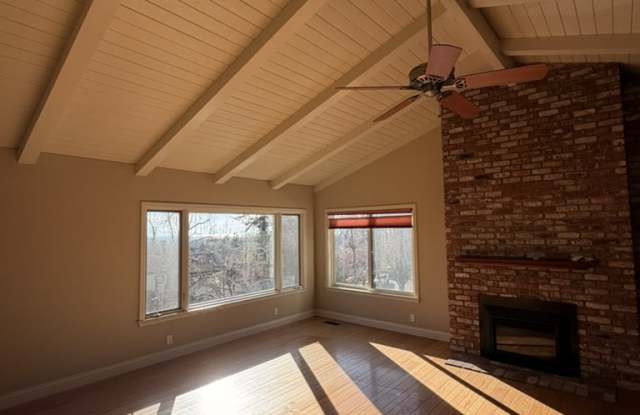 242 Sandringham Road