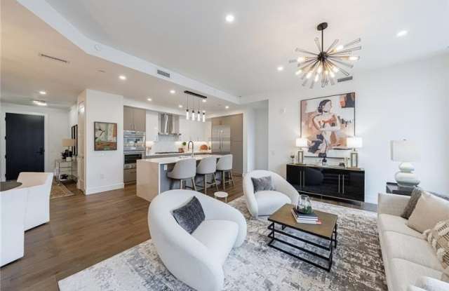 2425 Peachtree Road NE unit: 503