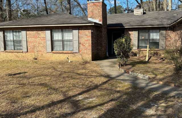 395 River Oak Drive - 395 River Oak Drive, Riverdale, GA 30274