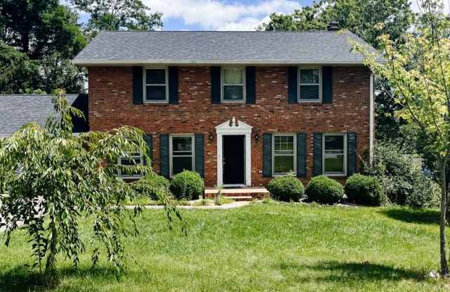 4 Bedroom, 2.5 Bath House