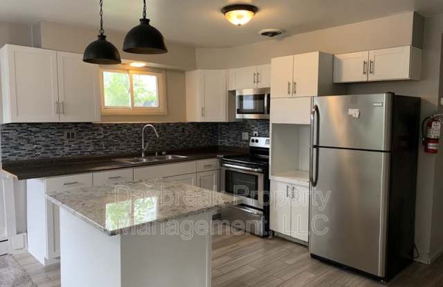 Photo of 1201 11 1/2 Street North - 2