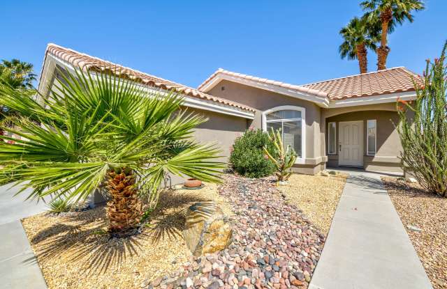 78938 Waterford Lane