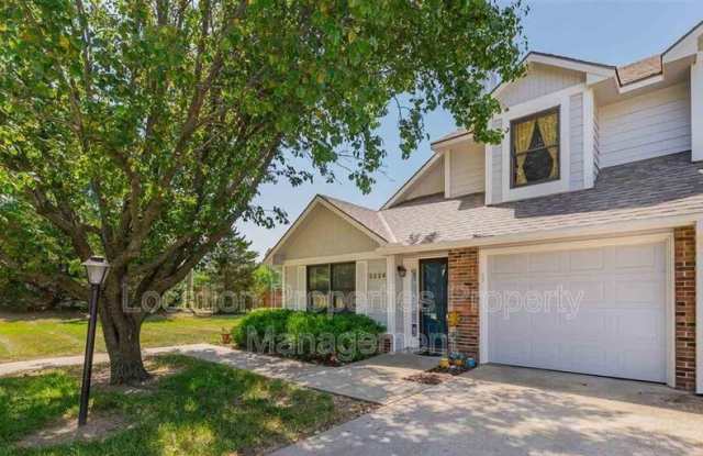 2220 Breckenridge Drive - 1